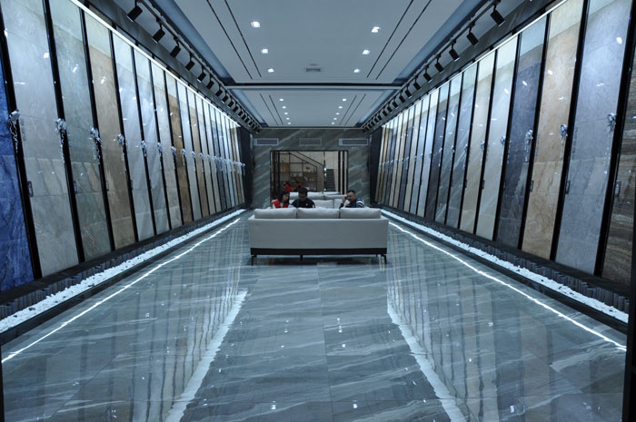 “一带一起  设计营销”，，，与O2O零售新模式携手，，，2017年，，，凯发K8国际将勇往直前，，，开拓新战！！