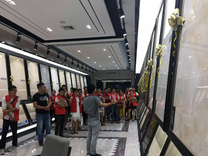 凯发K8国际瓷砖 三百大粤战 店长特训 瓷砖署理 陶瓷一线品牌