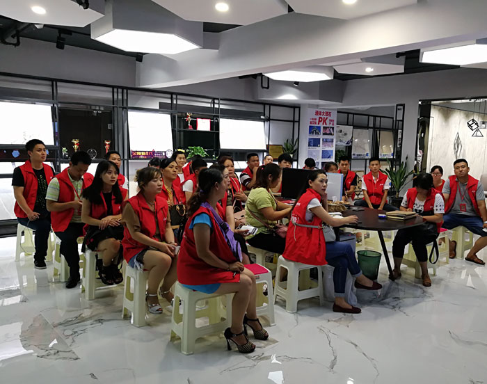 凯发K8国际瓷砖 瓷砖署理 陶瓷一线品牌 店长 向导力