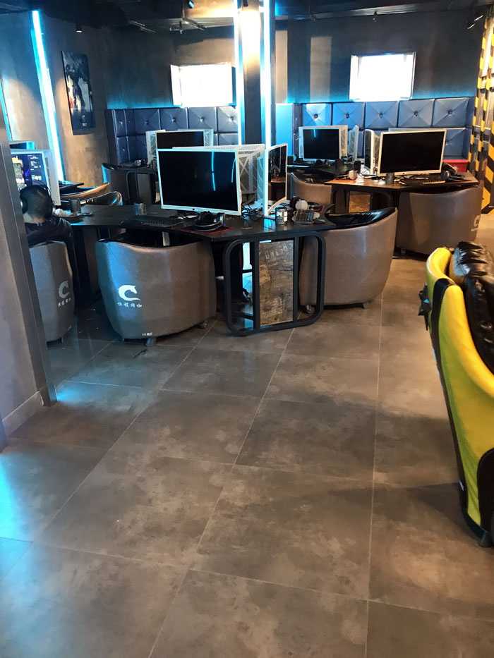 凯发K8国际现代仿古砖案例:别说了，，，一起去这个1000方的网咖开黑！！！