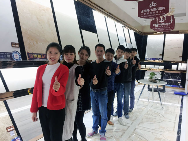 凯发K8国际瓷砖 广东信宜总署理黄乾，，一位不甘于人后的90后