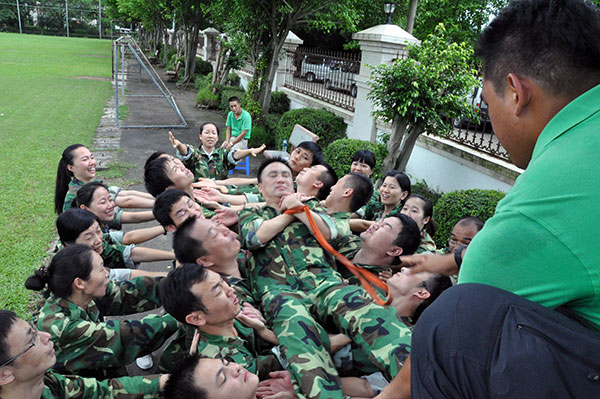 2013年8月凯发K8国际拓展训练