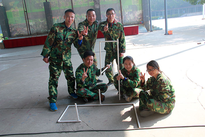 2017年2月13-15日，，凯发K8国际“虎狼道”户外拓展训练圆满竣事