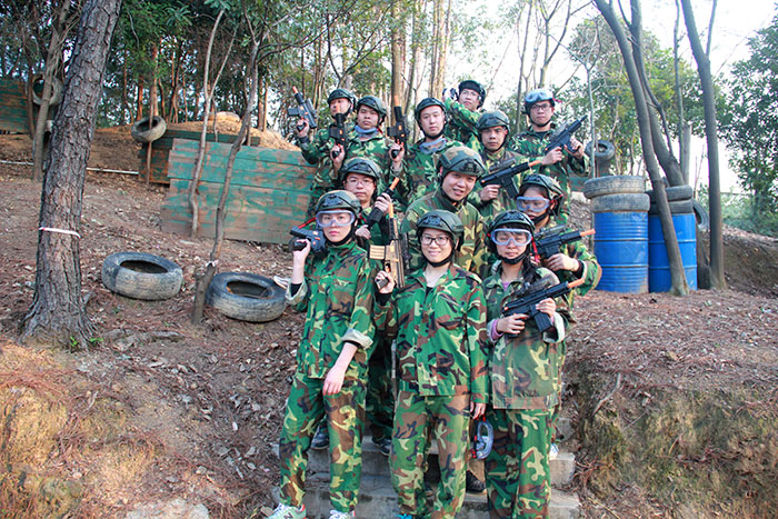 2017年2月13-15日，，凯发K8国际“虎狼道”户外拓展训练圆满竣事