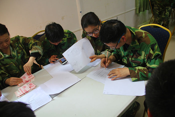 2017年2月13-15日，，凯发K8国际“虎狼道”户外拓展训练圆满竣事