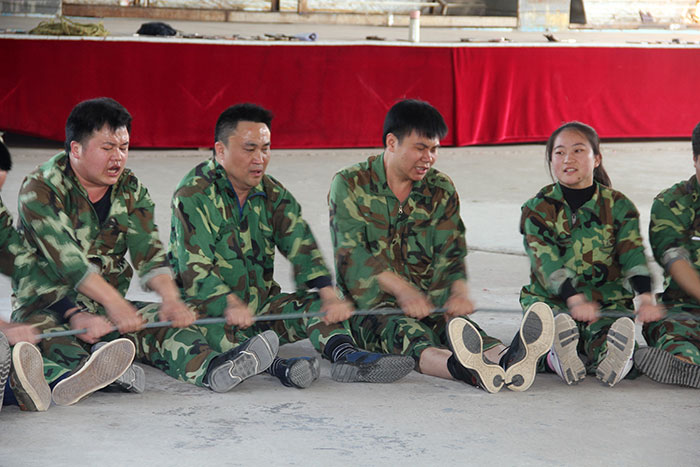 2017年2月13-15日，，凯发K8国际“虎狼道”户外拓展训练圆满竣事